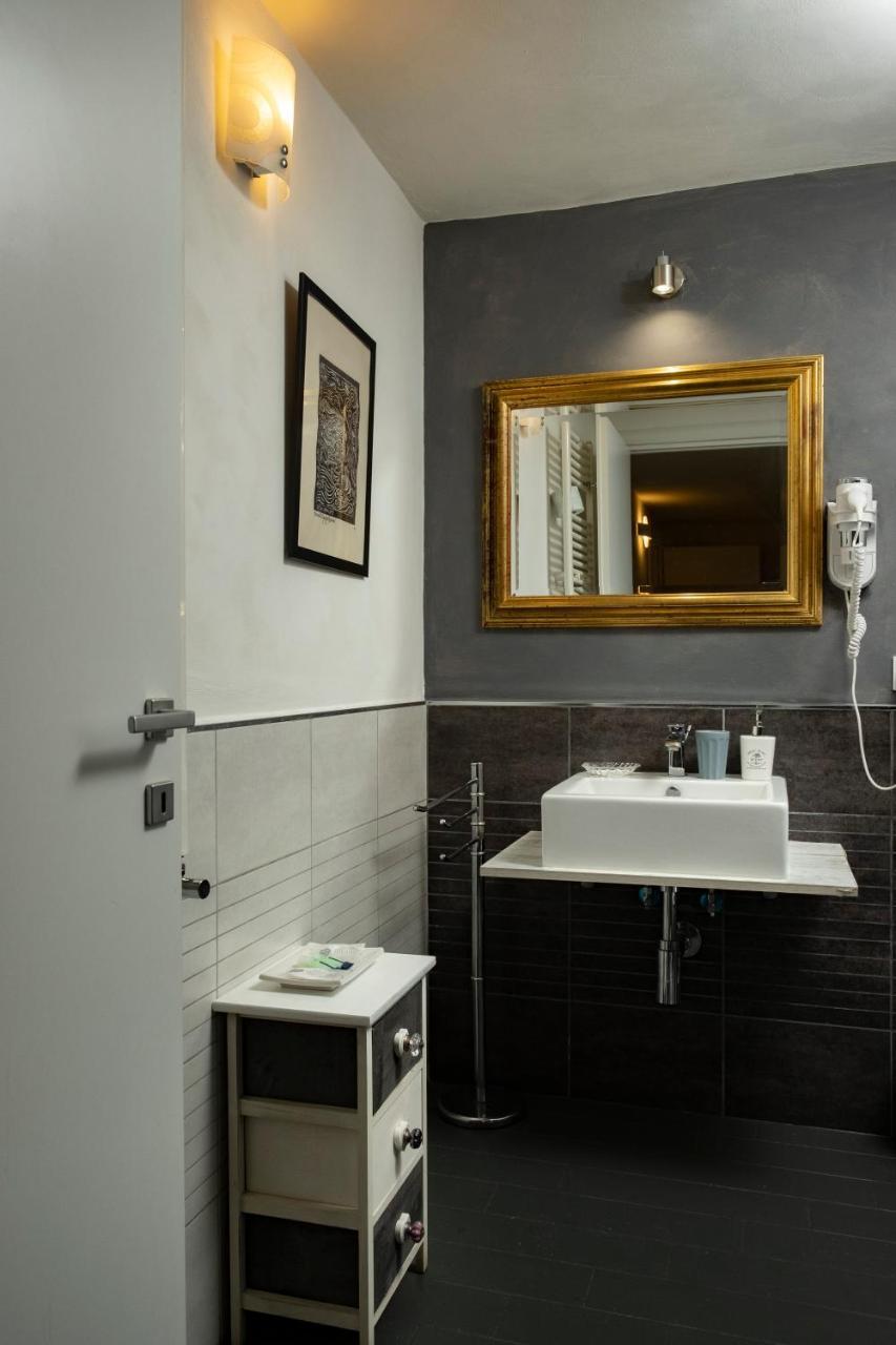 רומא Delsi Suites Pantheon מראה חיצוני תמונה